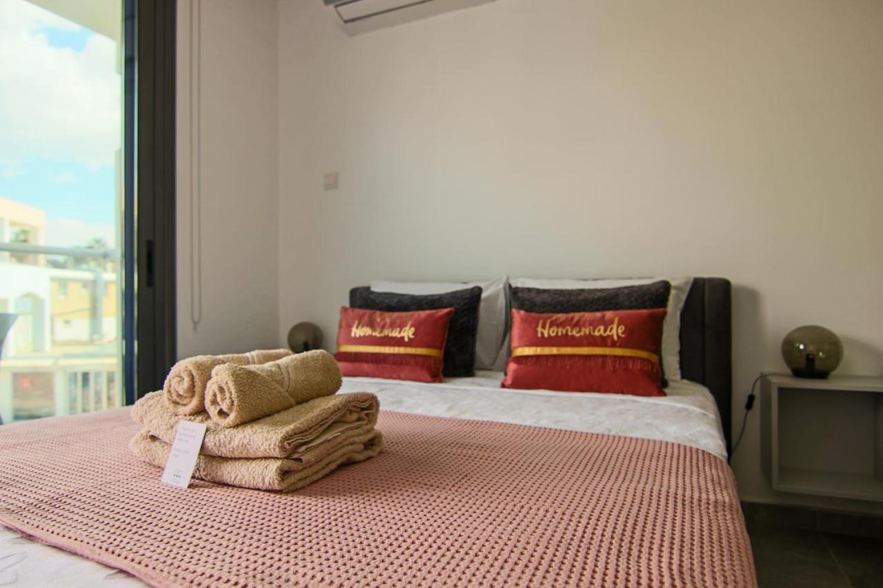 Ferienwohnung Phaedrus Living: Seaside Luxury Flat Athina 115 Paphos Exterior foto